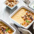 Süßkartoffel-Kichererbsen Suppe mit Cashewnuss-Topping